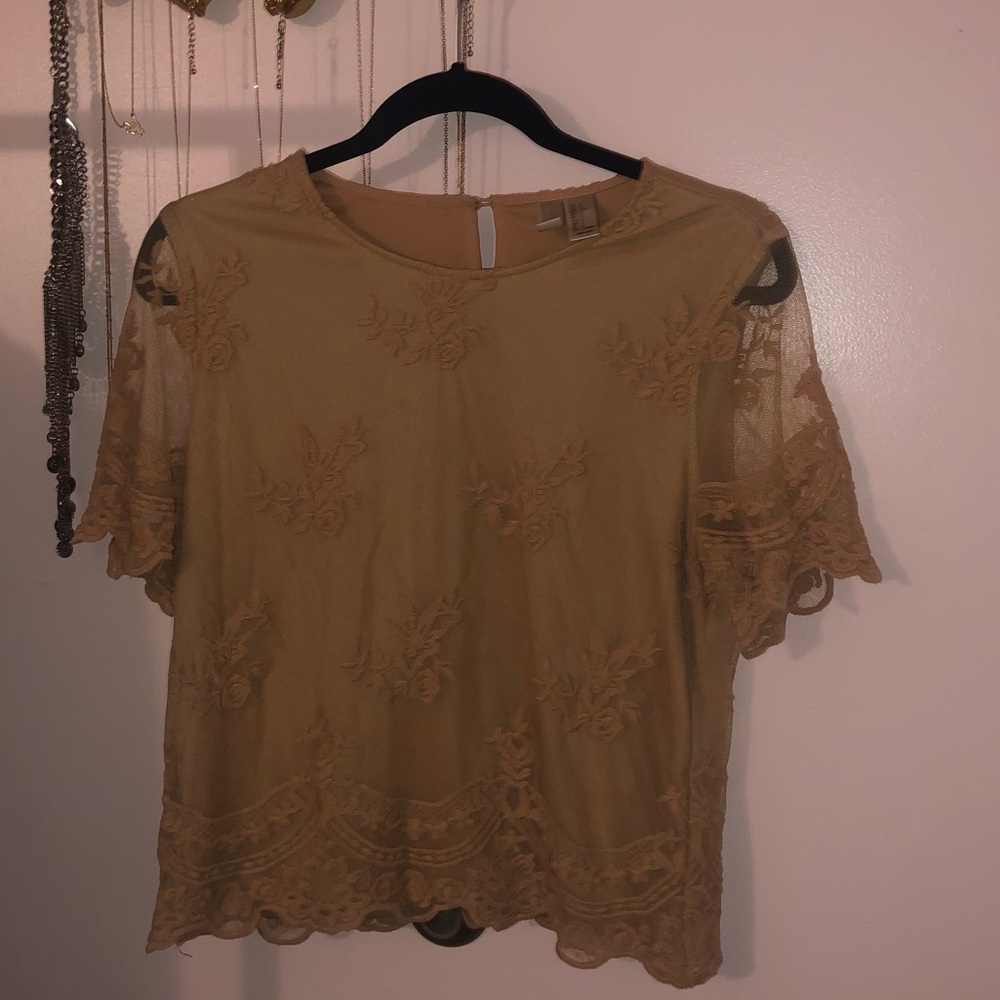 Lace pink top